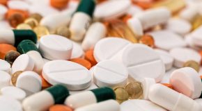 Médicaments à prix prohibitifs : l’UFC-Que Choisir dénonce un système qui met en péril l’accès aux soins
